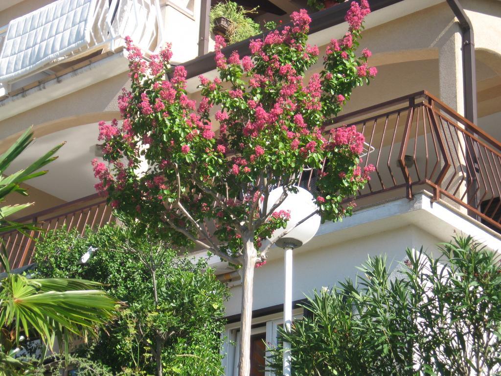 Apartments Silmare Рабац Екстериор снимка